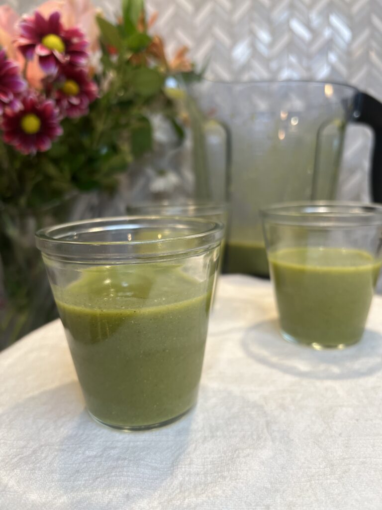 Vegan Green Tropical Smoothie With Chia Seeds [nut Free]